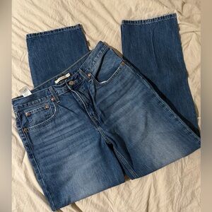 Levi's Women's Low Pro Straight Blue Jeans